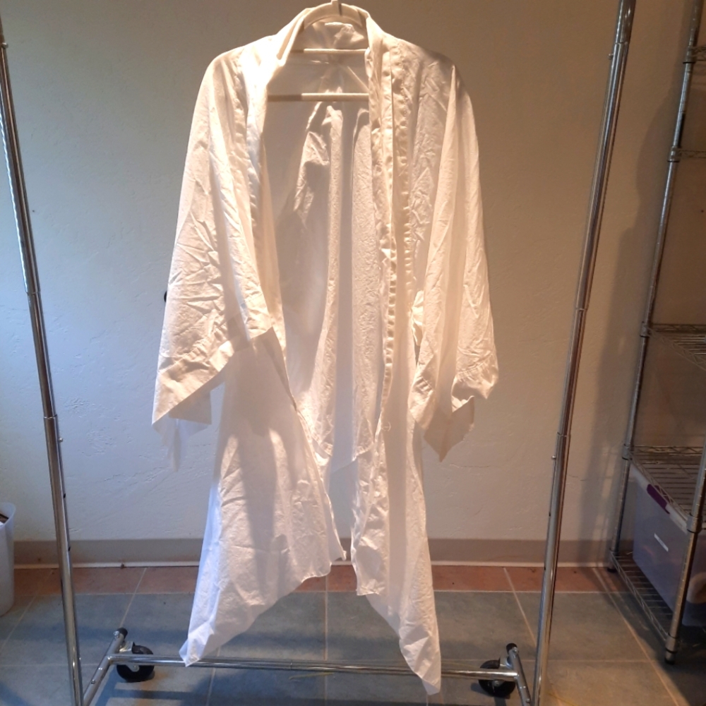 White Cloak/Robe